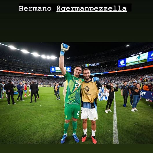 Copa América, Dibu Martinez “provoca” i tifosi cileni dopo il gol di Lautaro- immagine 3