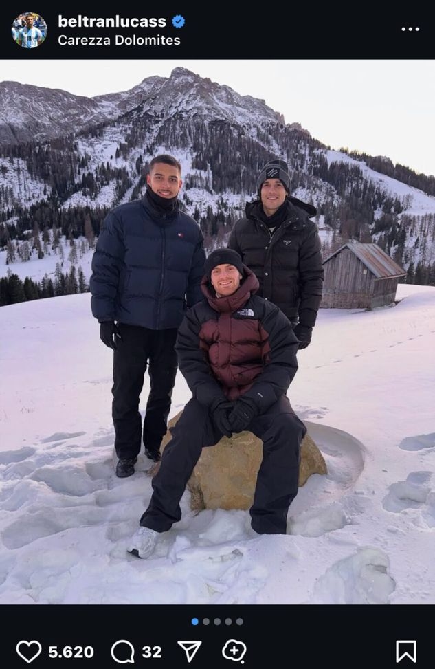 FOTO – Vacanze sulla neve per gli argentini viola- immagine 2