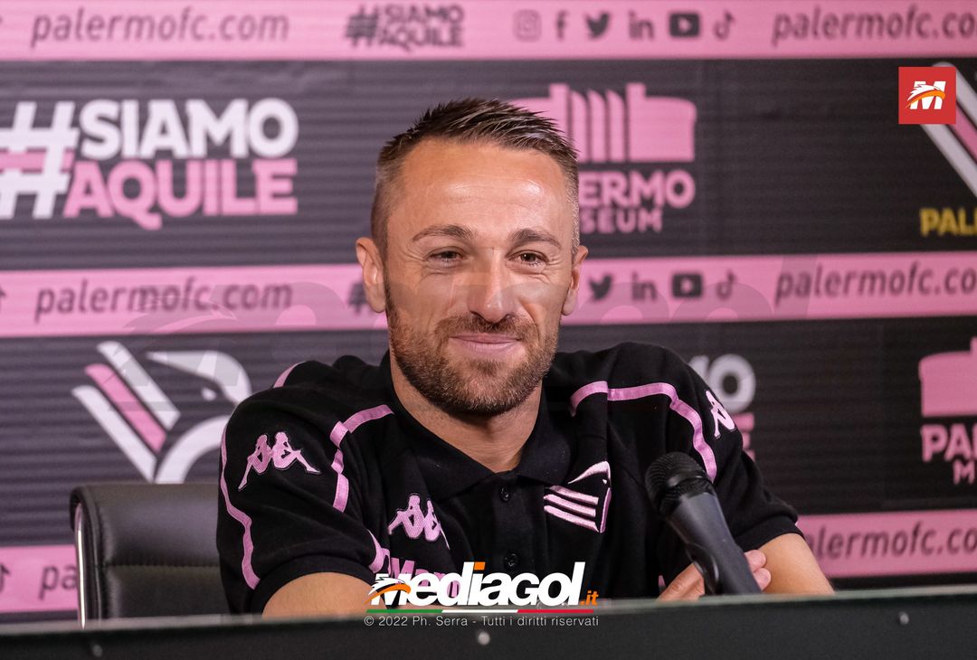 FOTO RITIRO PALERMO, Roberto Floriano in conferenza stampa (Gallery) - immagine 25