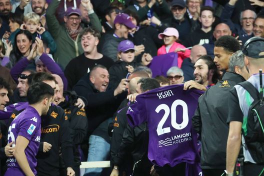 GERMOGLI PH: 10 NOVEMBRE 2024FIRENZE STADIO ARTEMIO FRANCHI CAMPIONATO SERIE A FIORENTINA VS VERONA NELLA FOTO GOL ESULTANZA KEAN Kean fa sorridere Spalletti. Bove, momenti di opacità perdonabili- immagine 2