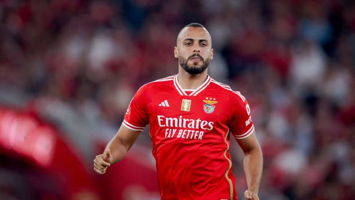 PORTO, PORTUGAL - SEPTEMBER 29: Arthur Cabral of Benfica during the Portugese Primeira Liga match between Benfica v FC Porto at the Estadio Da Luz on September 29, 2023 in Porto Portugal (Photo by Eric Verhoeven/Soccrates/Getty Images) Ex Serie A – Si sblocca Cabral! Reti per Gondo e Ghoulam- immagine 2