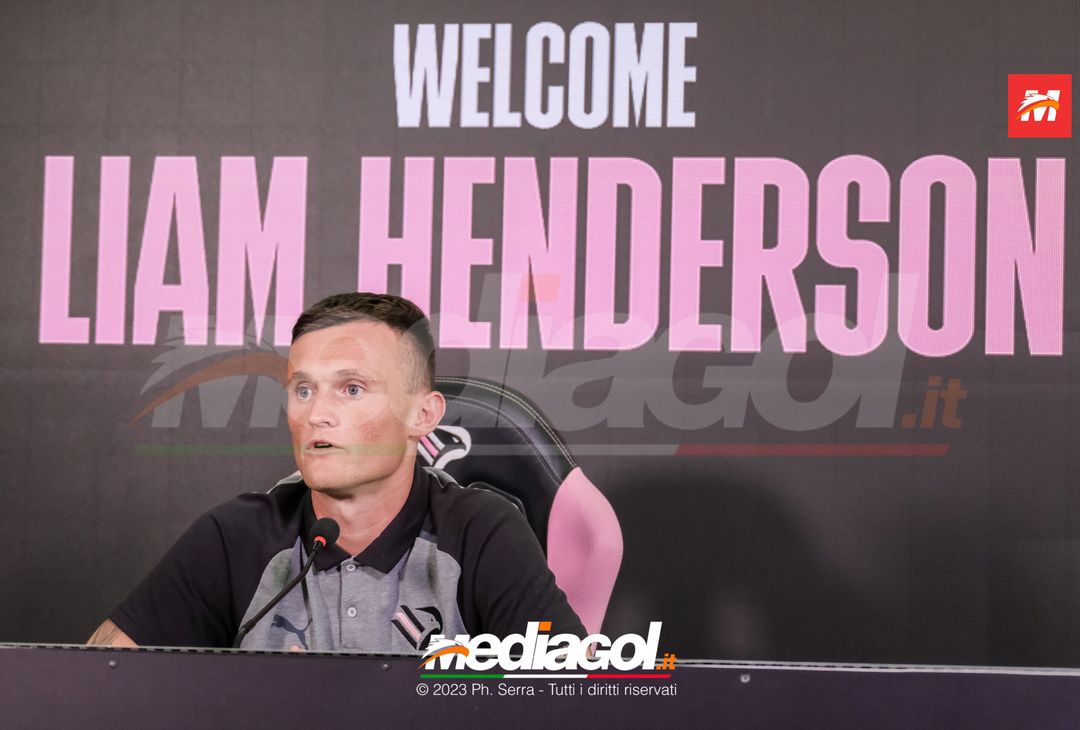 FOTO PALERMO, Liam Henderson presentato in conferenza stampa (GALLERY) - immagine 8
