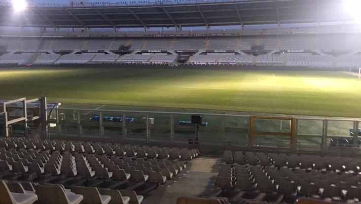 Rifatto il manto erboso del Grande Torino: contro l’Atalanta l’esame è anche per le zolle - immagine 1