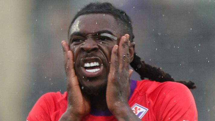 FLORENCE, ITALY - APRIL 13: Moise Kean of ACF Fiorentina reacts during the Serie A match between Fiorentina and Parma at Stadio Artemio Franchi on April 13, 2025 in Florence, Italy. (Photo by Gabriele Maltinti/Getty Images) Kean