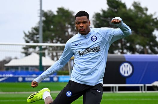 Inter, ultimatum a Dumfries: risposta entro metà maggio. Rinnovo o partenza: prezzo fissato- immagine 2