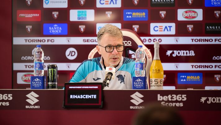 TURIN, ITALY - DECEMBER 19: Head Coach of Torino FC Marco Baroni attends a press conference on December 19, 2025 in Turin, Italy. (Photo by Torino FC/Torino FC 1906 via Getty Images) conferenza marco baroni