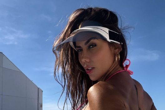 Sonia Isaza da impazzire: lady Vidal sempre più in forma, che curve!- immagine 2