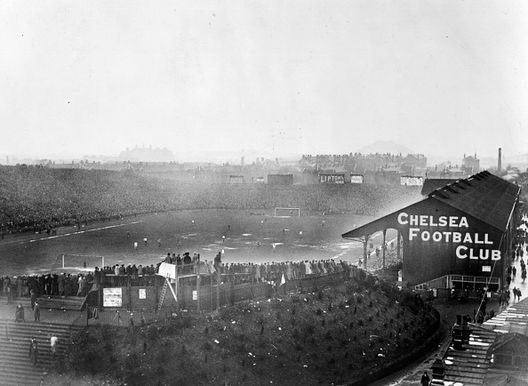 Stamford Bridge durante la finale di FA CUP 1921 (Photo by Topical Press Agency/Getty Images) Chelsea-Liverpool, scontro tra titani e storici impianti: Stamford-Anfield- immagine 3