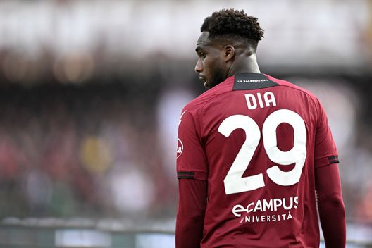 SALERNO, ITALY - JANUARY 08: Boulaye Dia of Salernitana during the Serie A match between Salernitana and Torino FC at Stadio Arechi on January 08, 2023 in Salerno, Italy. (Photo by Francesco Pecoraro/Getty Images) Verso Salernitana-Torino: Dia non torna dal Senegal. Nuova frattura con il club- immagine 2