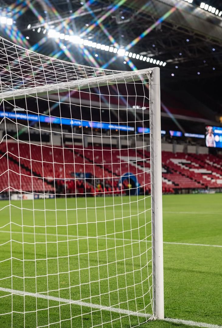 Circa un'ora separa PSV Eindhoven-Napoli dal suo fischio d'inizio. In programma alle 21:00, la gara è valevole per la 3ª giornata della League Phase dell'edizione 2025/26 di Champions. Ad ospitare tale scontro sarà il Philips Stadion, di cui l'admin dei social azzurri ha pubblicato una serie di scatti sul proprio account Instagram.