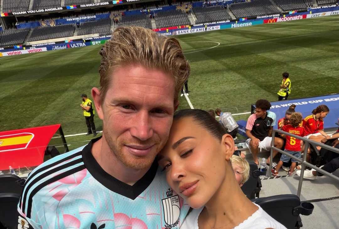 La moglie di Kevin De Bruyne al suo fianco: la dedica che emozione – LE FOTO- immagine 1