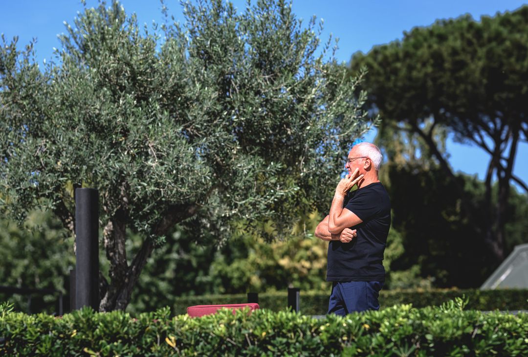 Trigoria, l’allenamento a due giorni dal derby: presenti Massara e Ranieri – FOTO GALLERY - immagine 2