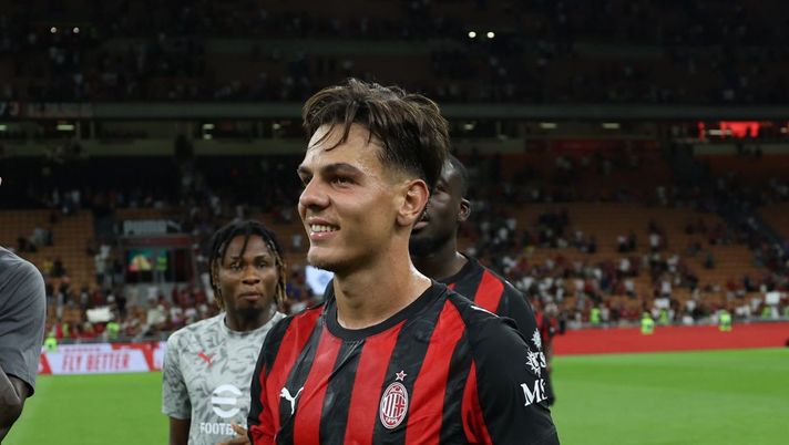 Jashari: “Il Milan era un sogno. Infortunio? Tutti mi hanno sostenuto. Allegri grande allenatore” Jashari: 'Il Milan era un sogno. Infortunio? Tutti mi hanno sostenuto. Allegri grande allenatore'