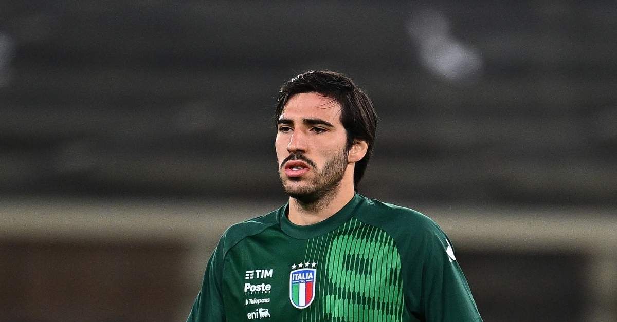 Tonali su Gattuso: “Quello che mi dirà lo costudirò come se me lo dicesse un padre” Tonali su Gattuso: “Quello che mi dirà lo costudirò come se me lo dicesse un padre”