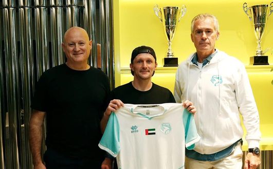 Mario Rui Silva Duarte al momento della firma con la Forte Virtus FC (27 febbraio)