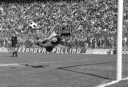 Bordon compie 73 anni, l’Inter: “Riviviamo la sua carriera con 5 curiosità” Bordon compie 73 anni, l’Inter: “Riviviamo la sua carriera con 5 curiosità” - immagine 1