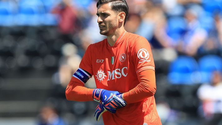 Intervenuto sulle frequenze di Radio Marte, Nando Orsi ha detto la sua sul futuro di Alex Meret al Napoli, e non solo. meret napoli