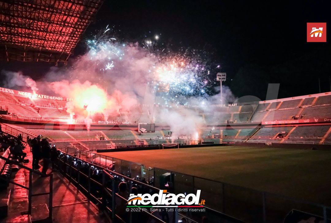 FOTO PALERMO, cori e fumogeni al Barbera: festa per i 122 anni del club (LA GALLERY) - immagine 85