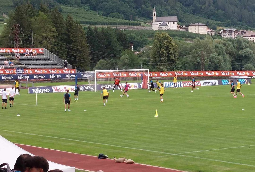 Partitella in famiglia a campo ridotto agli ordini di Garcia