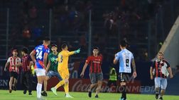 Tifosi Cerro Porteño invadono il campo e causano licenziamento del tecnico…