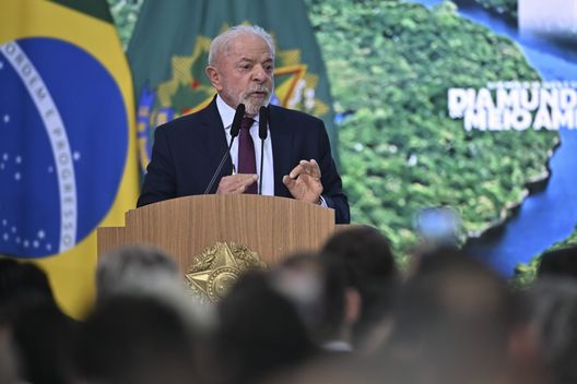 Lula ad Ancelotti: “Hai la squadra, ma ai Mondiali non si compete, si vince! Se ci riuscirai…” - immagine 1