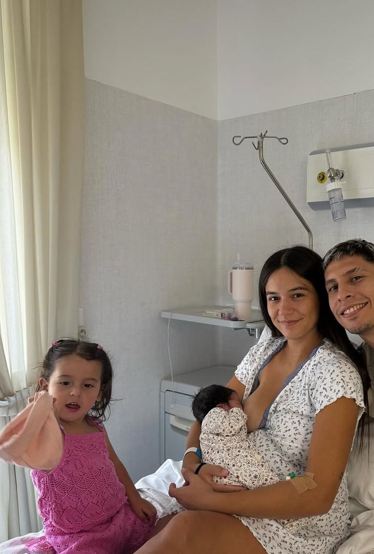 Fiocco rosa in casa Napoli, Olivera diventa papà bis: è nata Zoe – LA FOTOGALLERY - immagine 2