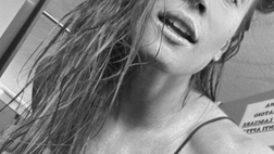 Carolina da sogno in costume. Sessione d’allenamento di lunedì per lady Cassano