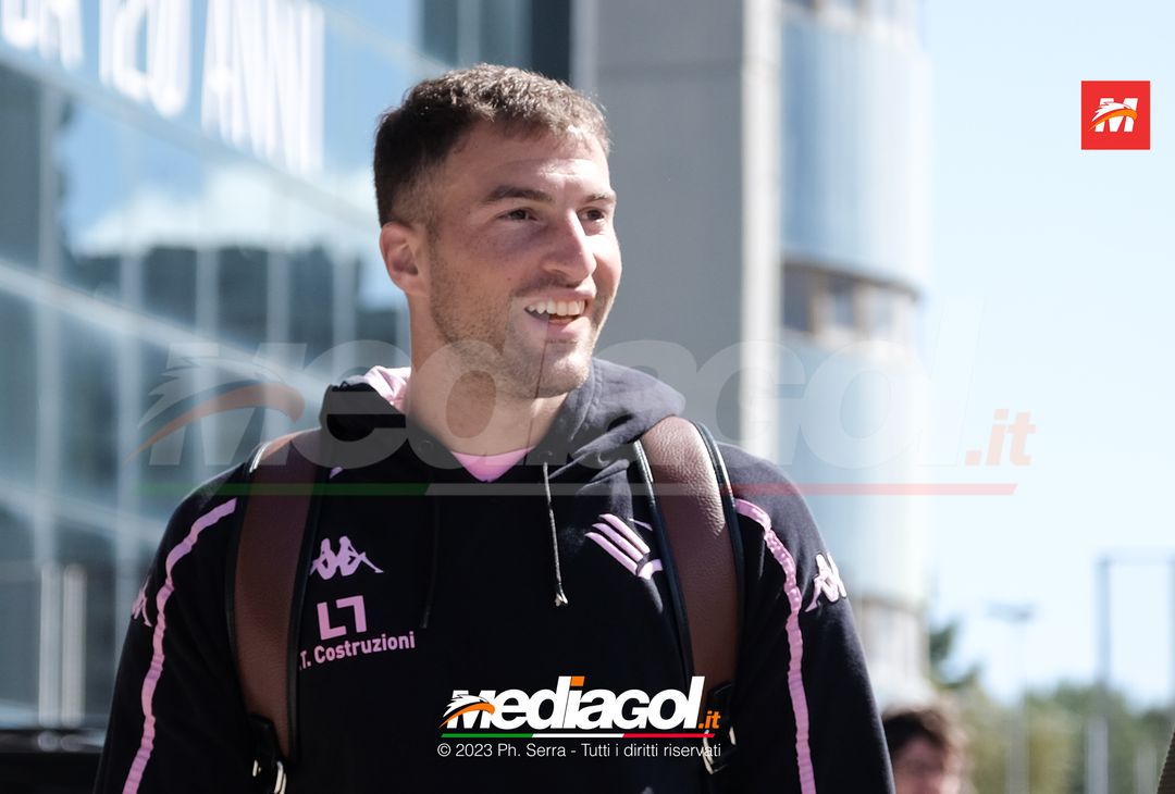 FOTO Cittadella-Palermo, la squadra in partenza dal “Renzo Barbera” (GALLERY) - immagine 30