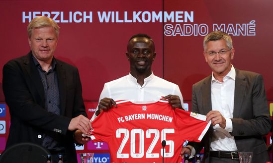 Un anno fa...(Photo by Johannes Simon/Getty Images) Il Bayern Monaco mette in vendita Sadio Manè: il prezzo giusto è 20 milioni…- immagine 2