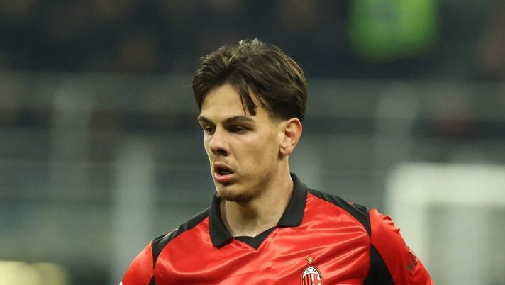 Ardon Jashari (centrocampista AC Milan), qui durante Milan-Parma 0-1 (Serie A 2025-2026) | News (Getty Images) Milan, il k.o. di Loftus-Cheek spiana la strada a Jashari: in campo con Modric? Il punto