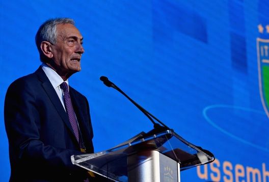 Mourinho, da Gravina e Ulivieri a De Siervo: la lotta (solitaria) col Palazzo continua- immagine 2