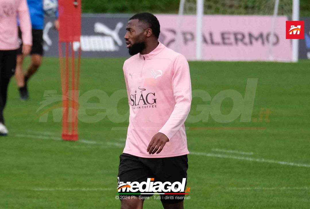 FOTO Ritiro Palermo, seduta mattutina al centro sportivo di Livigno (GALLERY) - immagine 11