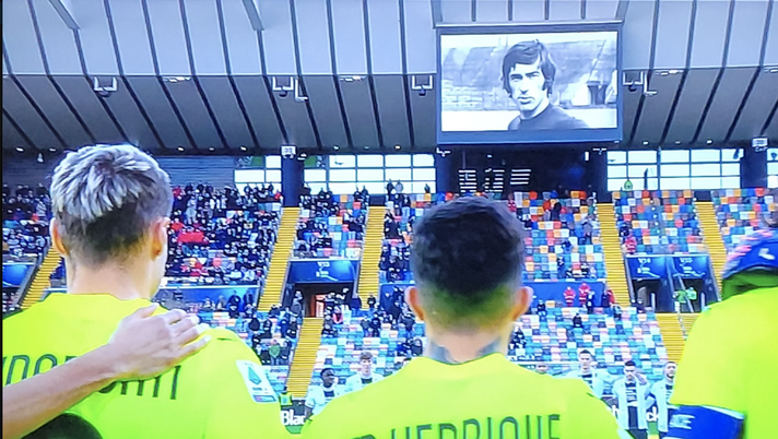 Che gaffe a Udine: nel minuto di silenzio per Juliano appare la foto di Pulici - immagine 1