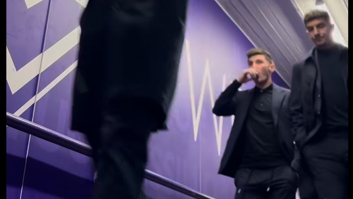 VIDEO Gli azzurri arrivano al Franchi: la concentrazione dei calciatori del Napoli - immagine 1