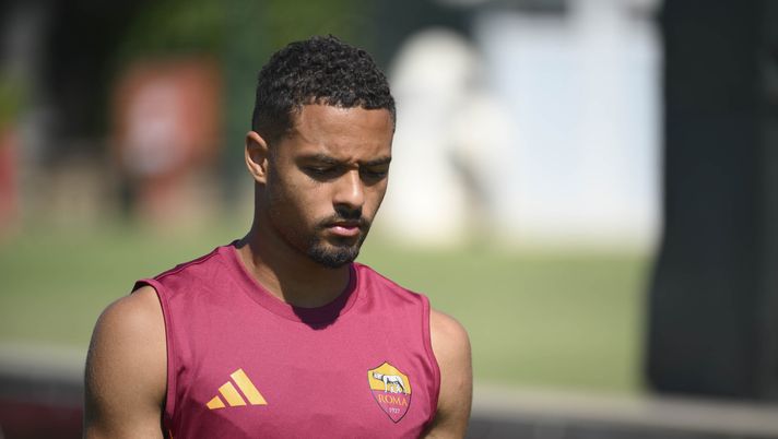 Mercato, dalla Turchia: Besiktas su Rensch. L’agente smentisce: “Pensa solo alla Roma” - immagine 1