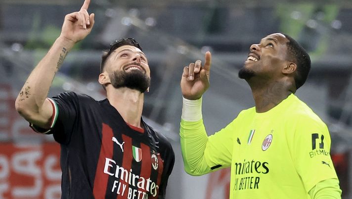 MILAN, ITALY - MAY 20: Olivier Giroud (L) of AC Milan and Mike Maignan (R) celebrates the win at end of the Serie A match between AC MIlan and UC Sampdoria at Stadio Giuseppe Meazza on May 20, 2023 in Milan, Italy. (Photo by Giuseppe Cottini/AC Milan via Getty Images) Giroud: “Un Milan di qualità. Ecco chi porta esperienza in squadra” - immagine 1
