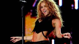 Shakira scatenata nelle prove del concerto