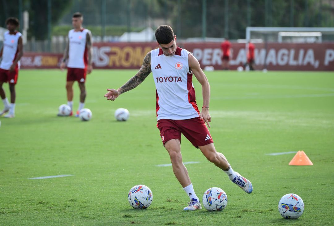 Roma, rifinitura a Trigoria alla vigilia di Cagliari: c’è Dybala – FOTO GALLERY - immagine 16