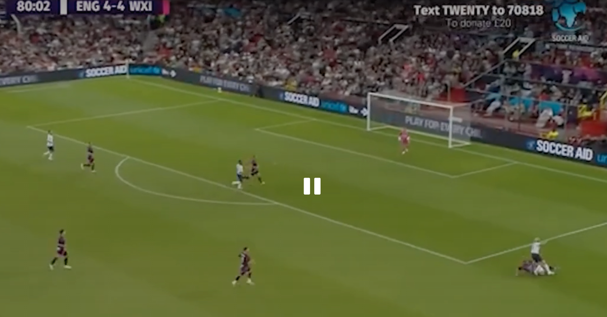 VIDEO / Bonucci, scivolata su una calciatrice nel match di beneficenza VIDEO / Bonucci, scivolata su una calciatrice nel match di beneficenza