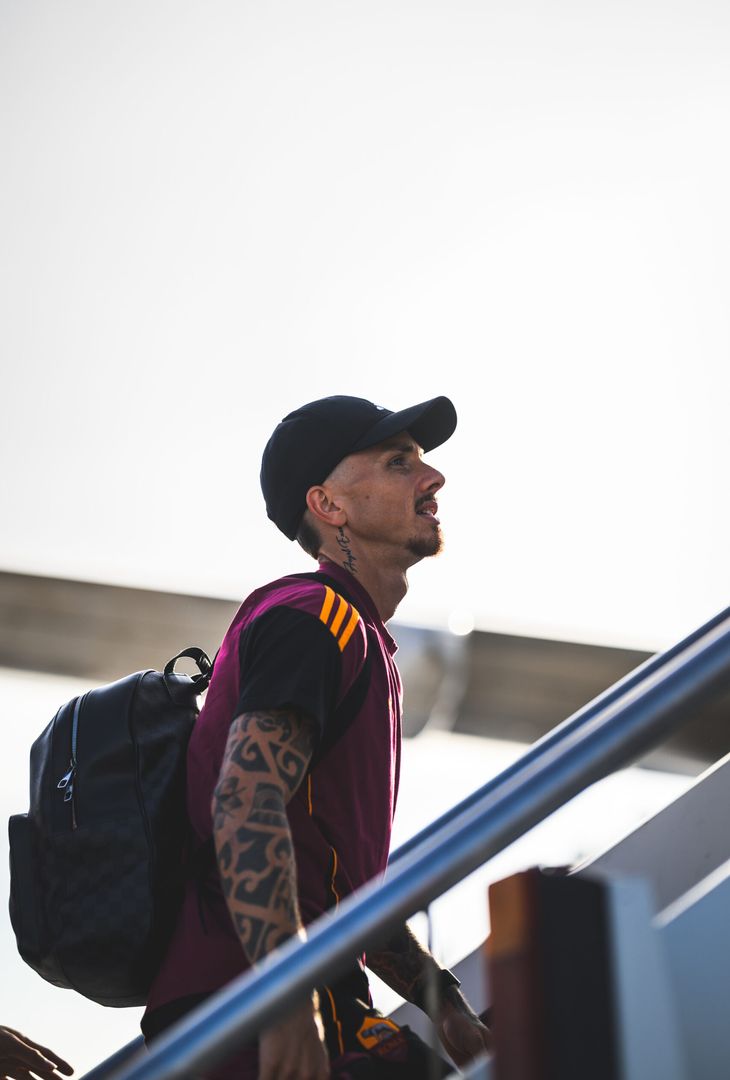 In partenza per Pisa: la Roma si prepara alla sfida – FOTO GALLERY - immagine 11