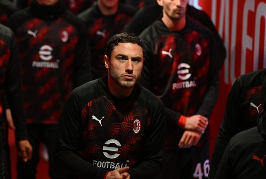 MILANO, ITALIA - 27 GENNAIO: Davide Calabria dell'AC Milan. (Photo by Claudio Villa/AC Milan via Getty Images) Calciomercato, tutte le news dell’8 luglio 2025- immagine 2