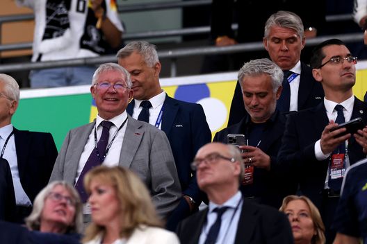 Due imperi senza imperatore: dopo Mourinho e Ferguson, il vuoto di Chelsea e Manchester United- immagine 2