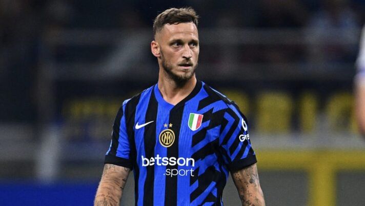 MILAN, ITALY - AUGUST 30: Marko Arnautovic of FC Internazionale, in action, looks on during the Serie match between Inter and Atalanta at Stadio Giuseppe Meazza on August 30, 2024 in Milan, Italy. (Photo by Mattia Ozbot - Inter/Inter via Getty Images) Inter, caso rigorista senza Calhanoglu: tira Arnautovic e non Taremi, c’è l’errore - immagine 1