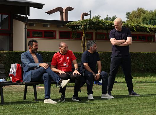 CAIRATE, ITALY - AUGUST 20: Sporting Director AC Milan Igli Tare, head coach AC Milan Massimiliano Allegri, Italy Head Coach Gennaro Gattuso and Gianluigi Buffon Italy Head of Delegation pose for a photo during AC Milan training session at Milanello on August 20, 2025 in Cairate, Italy. (Photo by Claudio Villa/AC Milan via Getty Images) Harder