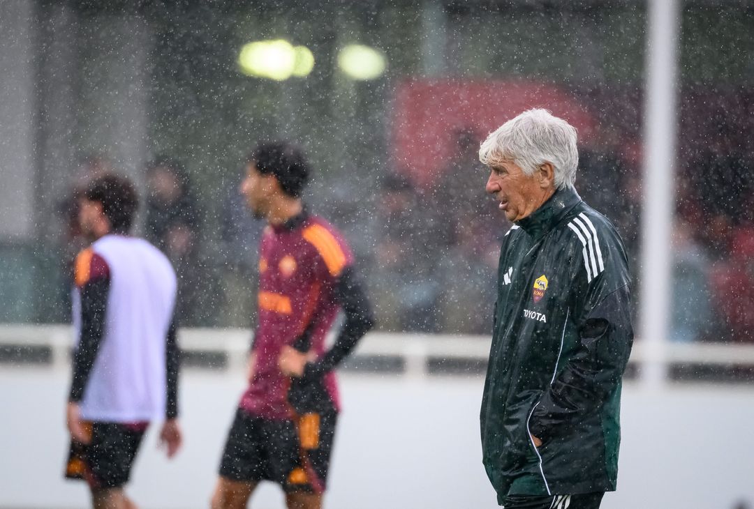 Roma, la seduta pomeridiana aperta ai tifosi al St. George’s Park – FOTO GALLERY - immagine 75