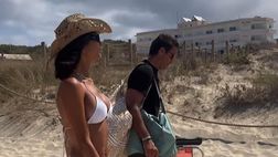 VIDEO / La Nargi prende in giro Matri: quanti come lui al mare?