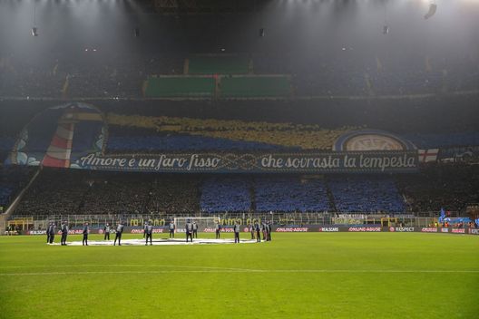 Inter Porto striscione Curva Nord