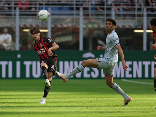 MILAN, ITALY - APRIL 11: Samuele Ricci of AC Milan in action during the Serie A match between AC Milan and Udinese Calcio at Giuseppe Meazza Stadium on April 11, 2026 in Milan, Italy. (Photo by Francesco Scaccianoce/AC Milan via Getty Images)
