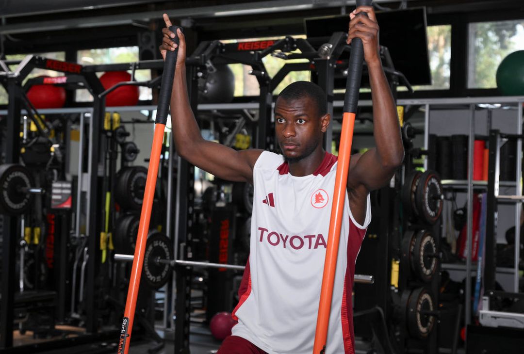 Roma, lavoro sul campo e in palestra a Trigoria – FOTO GALLERY - immagine 26