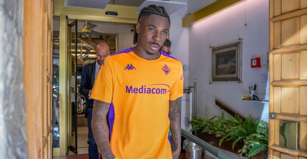 GERMOGLI PH: 8 LUGLIO 2024 FIRENZE IL NUOVO ACQUISTO DELLA FIORENTINA MOISE KEAN E' ARRIVATO PRESSO LA CLINICA FANFANI PER SVOLGERE LE CANONICHE VISITE MEDICHE PRIMA DI PORRE LA FIRMA SUL CONTRATTO CON LA SOCIETA' GIGLIATA NELLA FOTO KEAN Flachi: “Kean deve riprendersi la nazionale. Ritiri di oggi sono uno scherzo”- immagine 2